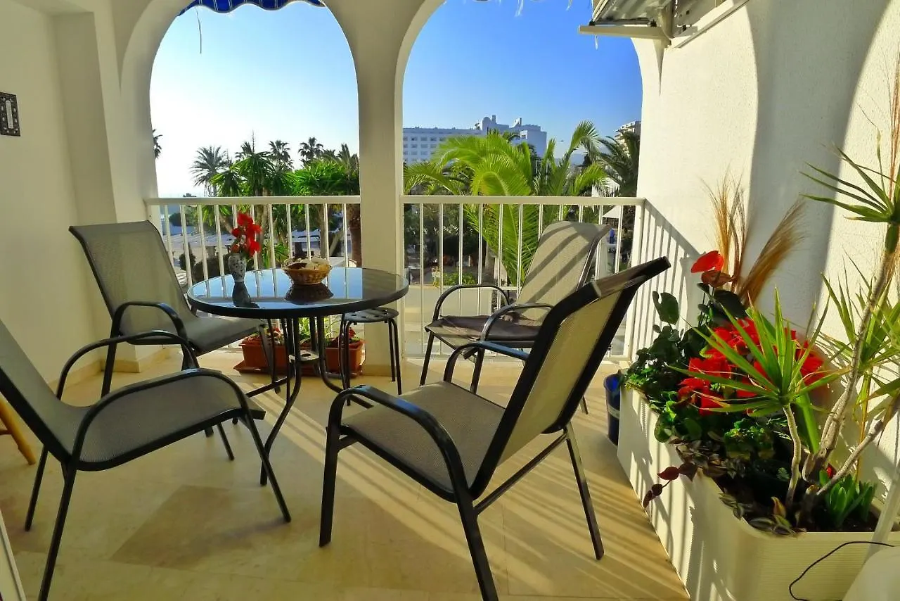 R1320 - Las Fuentes Apartment Nerja Spain